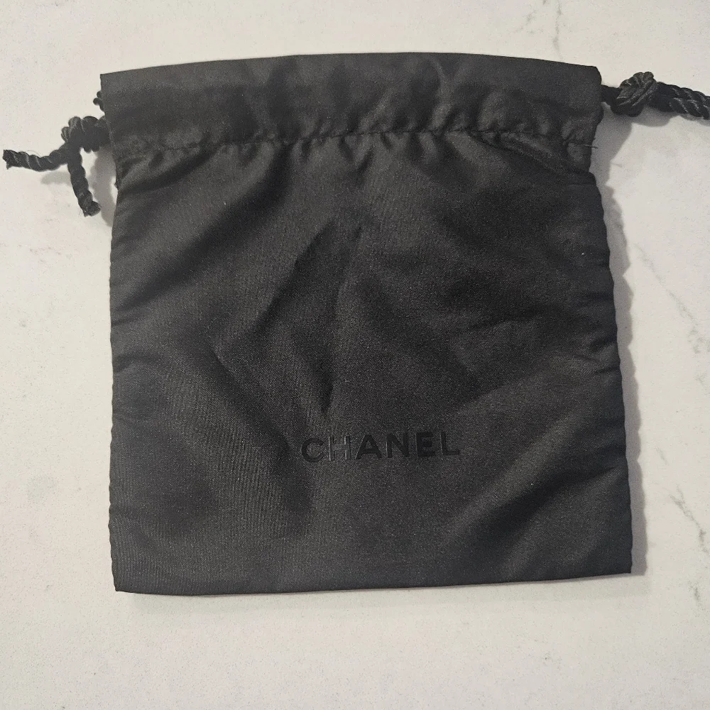 CHANEL Drawsting Assessories Pouch